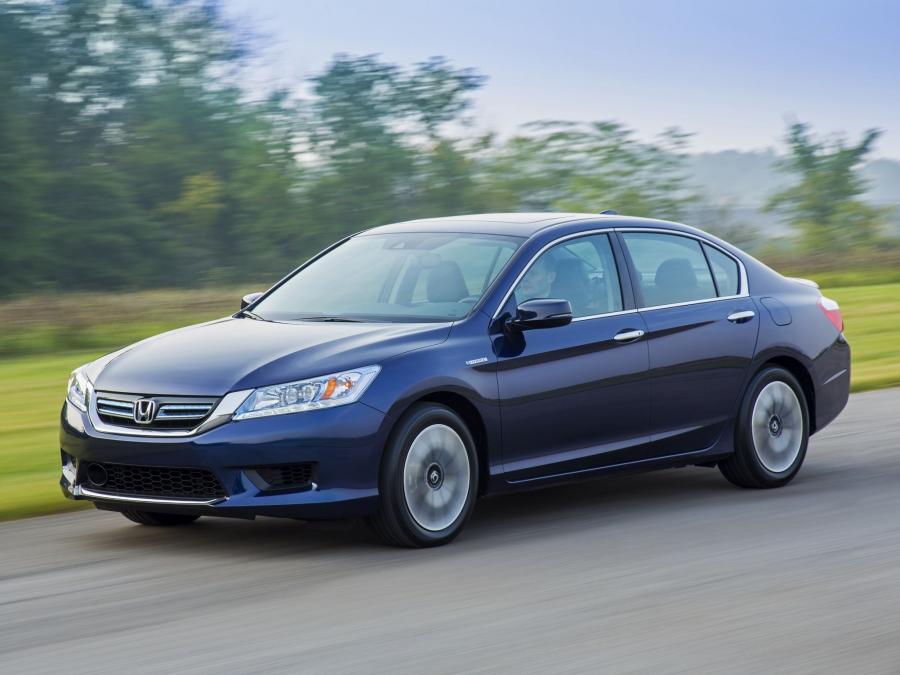  Honda Accord Hybrid Touring 2013 года  (US) (фото 14 из 30)